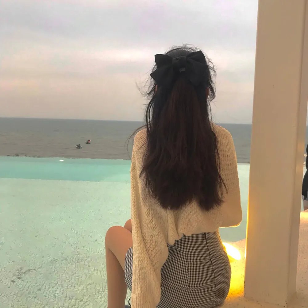 千钧。一发