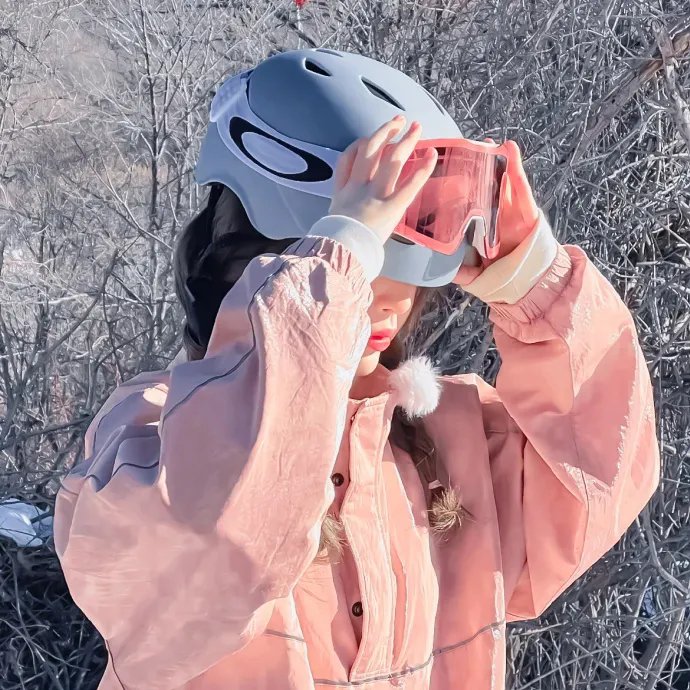 荒岛美女